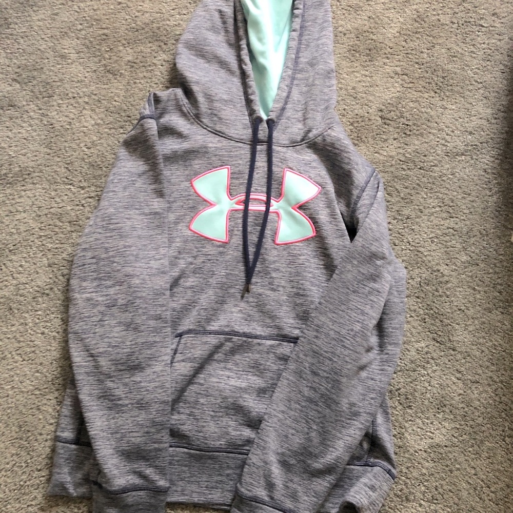 Under Armour Women’s Sweat shirt pull over